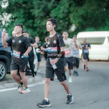 Runner Photo 3866555