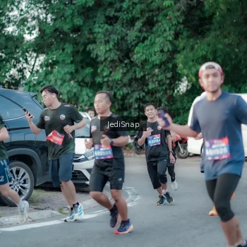 Runner Photo 3866611