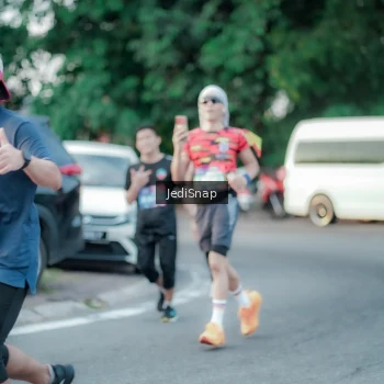 Runner Photo 3866619