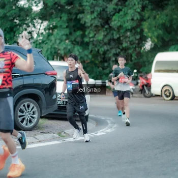 Runner Photo 3866651