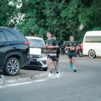Runner Photo 3866657