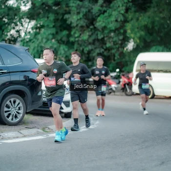 Runner Photo 3866713