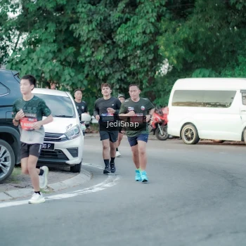 Runner Photo 3866722