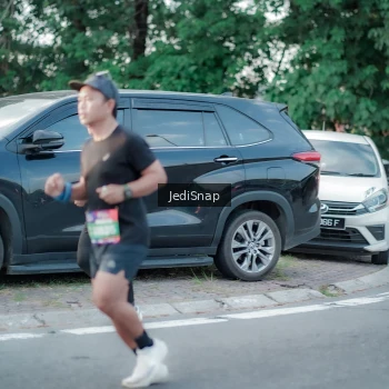 Runner Photo 3866845