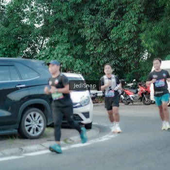 Runner Photo 3866865