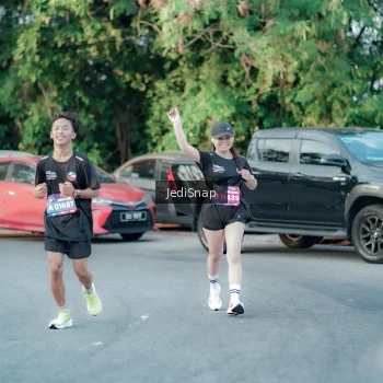 Runner Photo 3867002