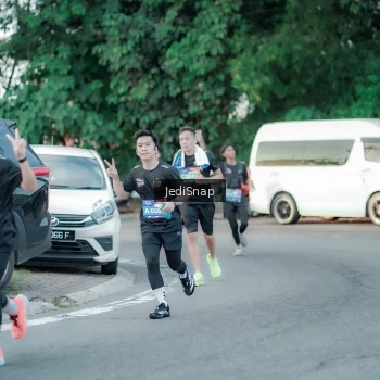 Runner Photo 3867341