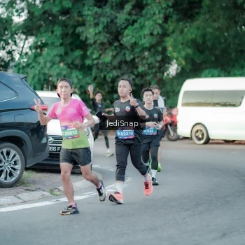 Runner Photo 3867344