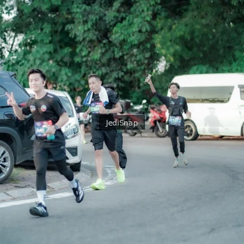 Runner Photo 3867356