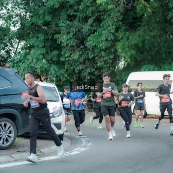 Runner Photo 3867416