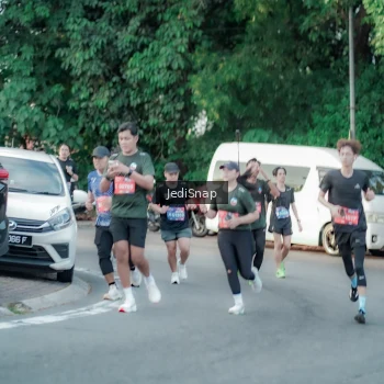 Runner Photo 3867471