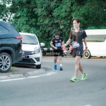 Runner Photo 3867534