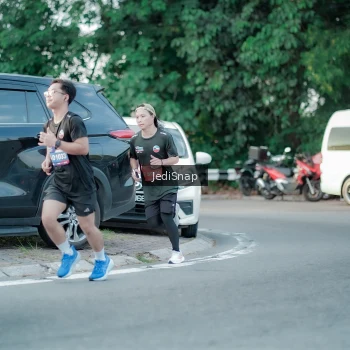 Runner Photo 3867550
