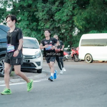 Runner Photo 3867553