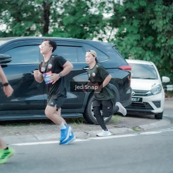 Runner Photo 3867611