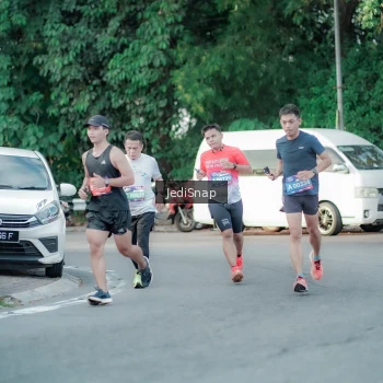 Runner Photo 3867754