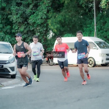 Runner Photo 3867777