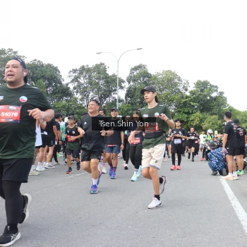 Runner Photo 3867877