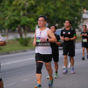Runner Photo 3868240