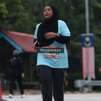 Runner Photo 3868594