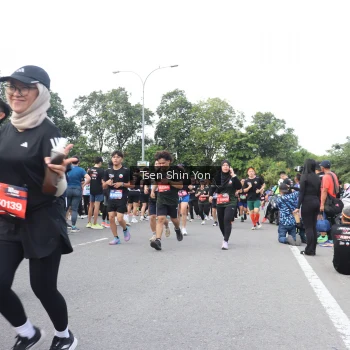 Runner Photo 3868693