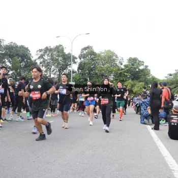 Runner Photo 3868704