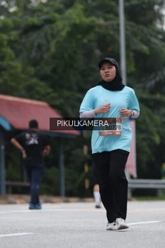 Runner Photo 3868893