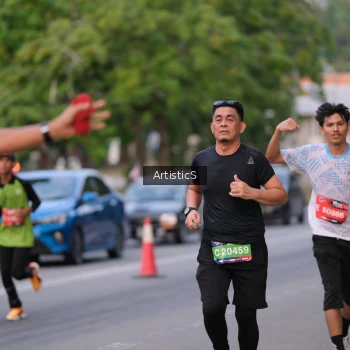 Runner Photo 3868910