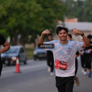 Runner Photo 3868986
