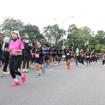 Runner Photo 3868993