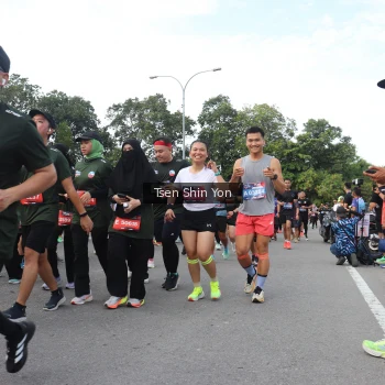 Runner Photo 3869593