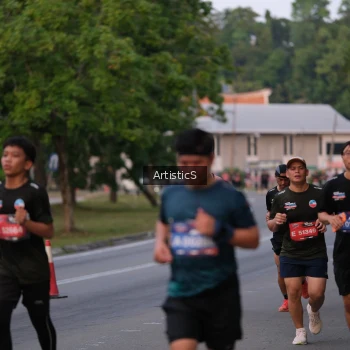 Runner Photo 3869704