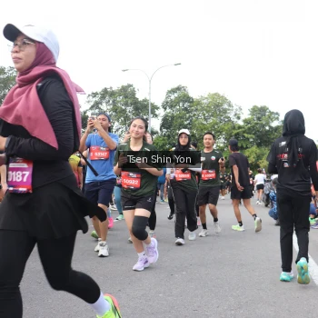Runner Photo 3870009