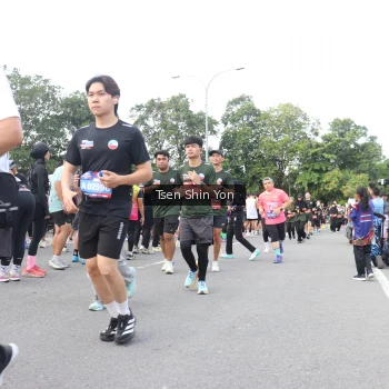 Runner Photo 3870211