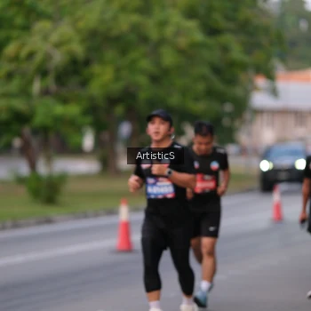 Runner Photo 3870769