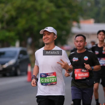 Runner Photo 3871059