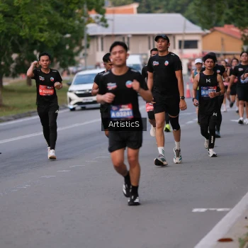 Runner Photo 3871662