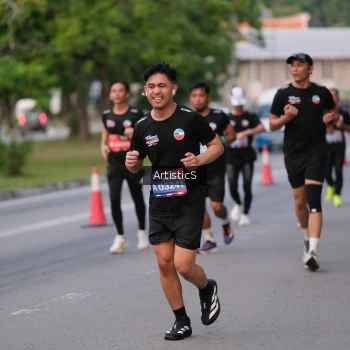 Runner Photo 3871665