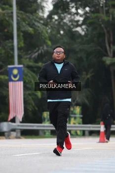 Runner Photo 3871855
