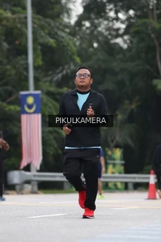 Runner Photo 3871863