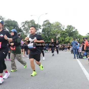 Runner Photo 3871873