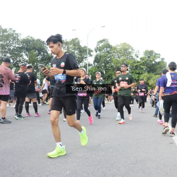 Runner Photo 3871935