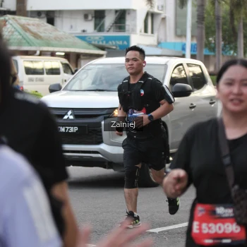 Runner Photo 3872125