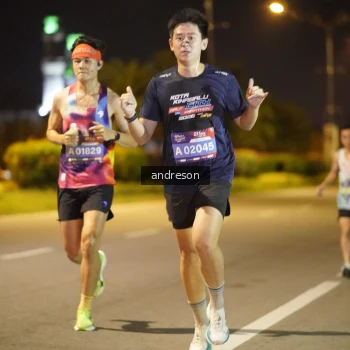 Runner Photo 3872187