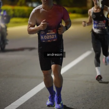 Runner Photo 3872615