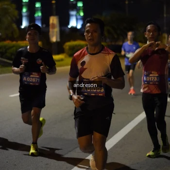Runner Photo 3872815