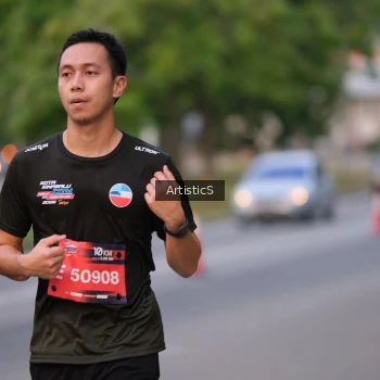 Runner Photo 3873024