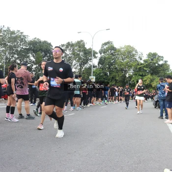 Runner Photo 3873102