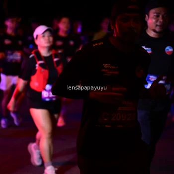 Runner Photo 3873365