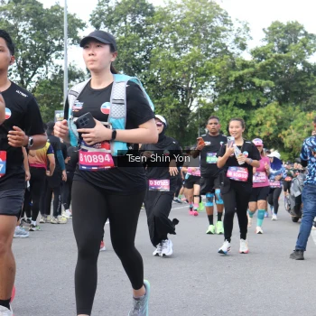 Runner Photo 3873544